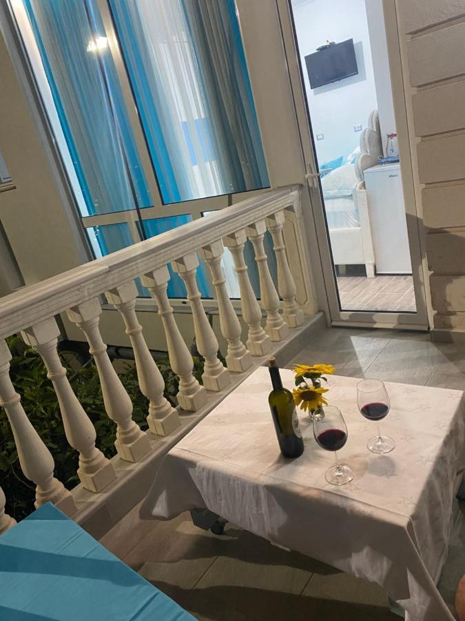 Vila Sinani ซารานเดอ ภายนอก รูปภาพ