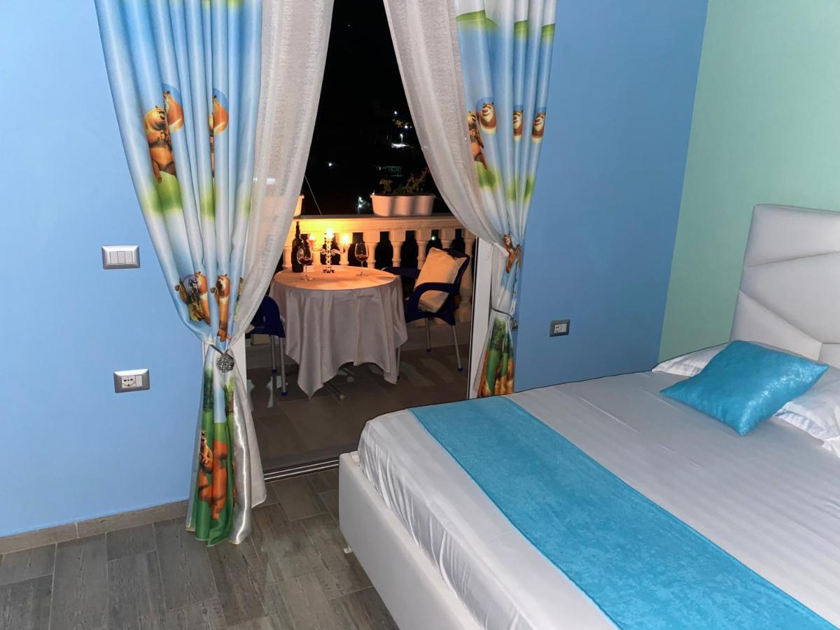Vila Sinani ซารานเดอ ภายนอก รูปภาพ