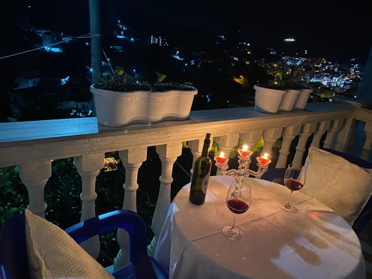 Vila Sinani ซารานเดอ ภายนอก รูปภาพ