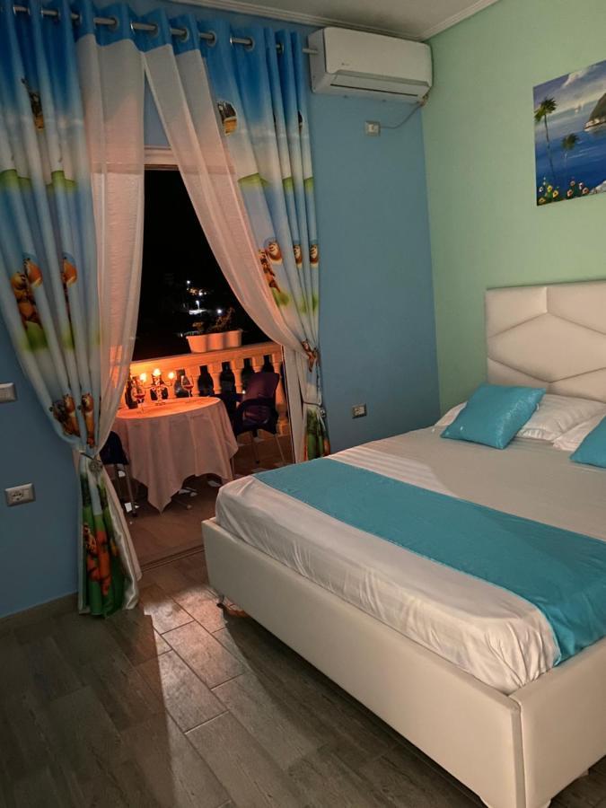 Vila Sinani ซารานเดอ ภายนอก รูปภาพ