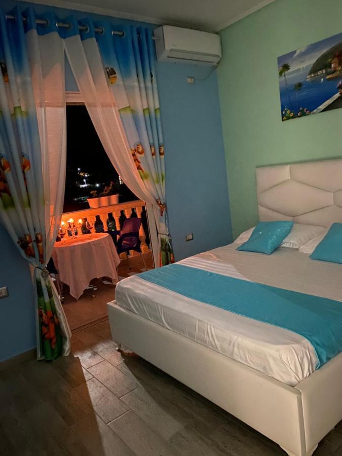 Vila Sinani ซารานเดอ ภายนอก รูปภาพ