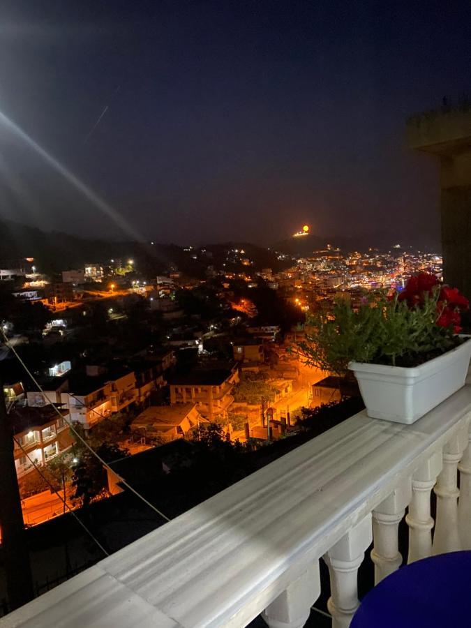 Vila Sinani ซารานเดอ ภายนอก รูปภาพ